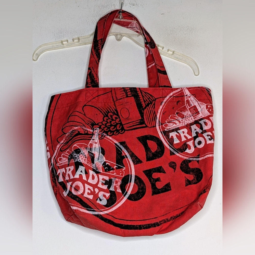 Trader Joe’s Vintage Tote Bag | Red Wine 🍷